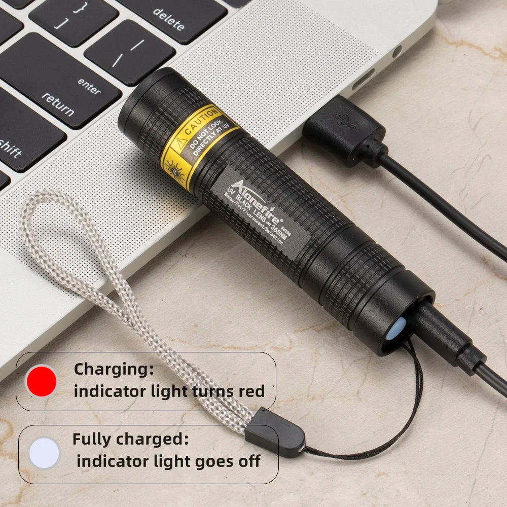 365nm UV Flashlight – Mini Blacklight – product photo 6 of 7